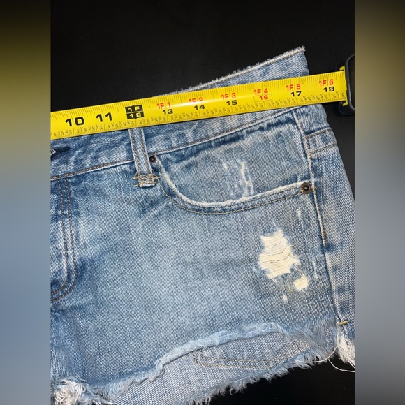 American Eagle Blue Cheeky Cutoff  Shorts Size 6 EUC - Picture 7 of 9